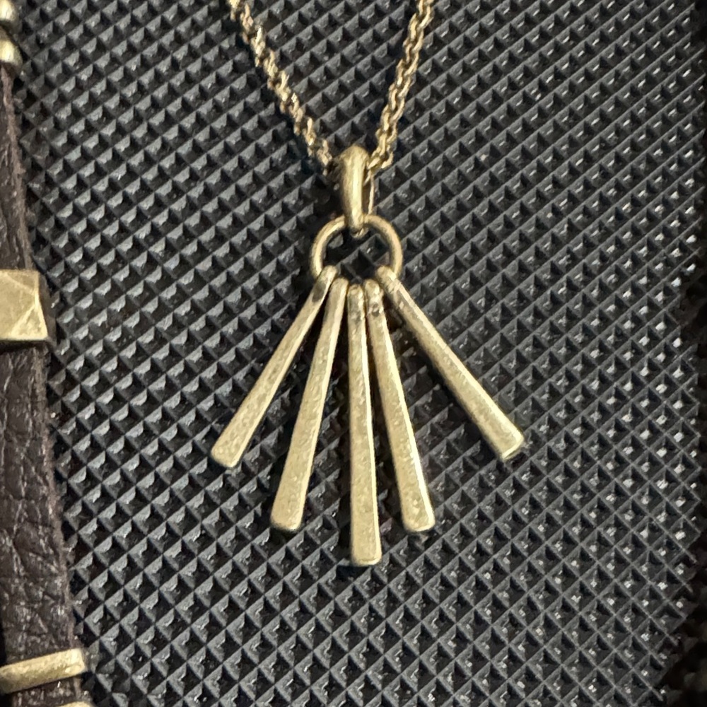 Elegant Gold, Broen, and Blue Layered Necklace Set - Picture 4 of 7